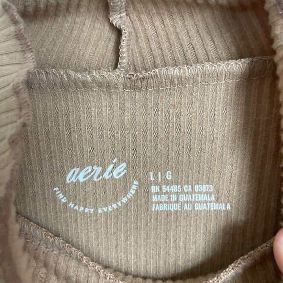 Aerie Long Sleeve Cropped Mock Neck Long sleeve T-Shirt scalloped hem size L tan - Picture 7 of 7